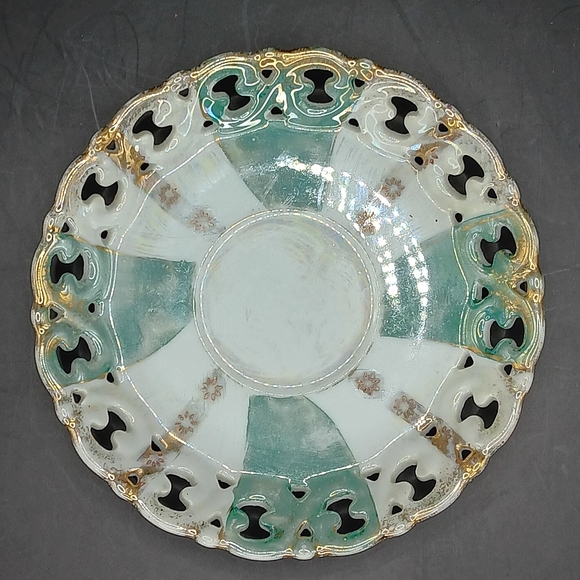 beautifull and Rare Vintage Fine Porcelain Saucer Normal Age Wear As Found - Picture 4 of 5